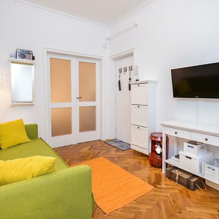 The Charming Home - One Bedroom Top Central Apartment By Flat Mаnager Szófia Kültér fotó