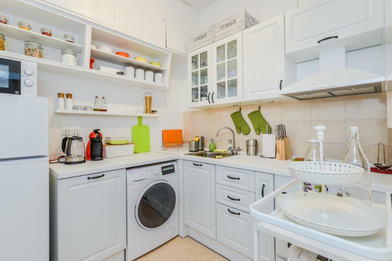 The Charming Home - One Bedroom Top Central Apartment By Flat Mаnager Szófia Kültér fotó